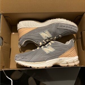 New balance 1906R Grey/Tan NEW